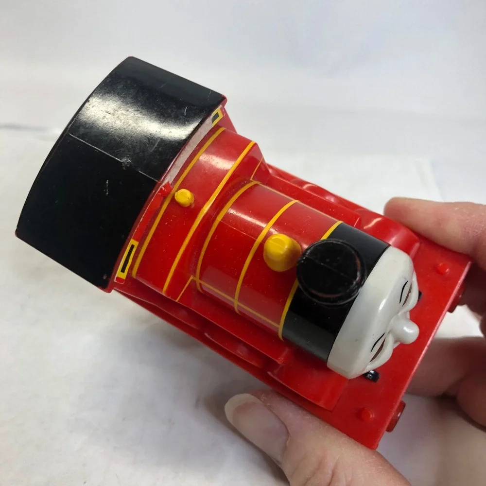 TOMY Thomas and Friends James Train Engine Toy‎ 2004 Pull Back & Go Moving Eyes
